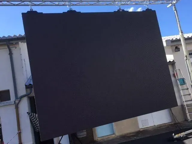 Location matériel vidéo près de Cournon-d’Auvergne